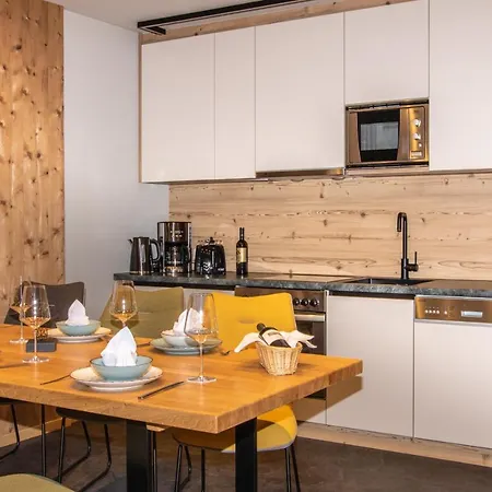 Thurner Apartment